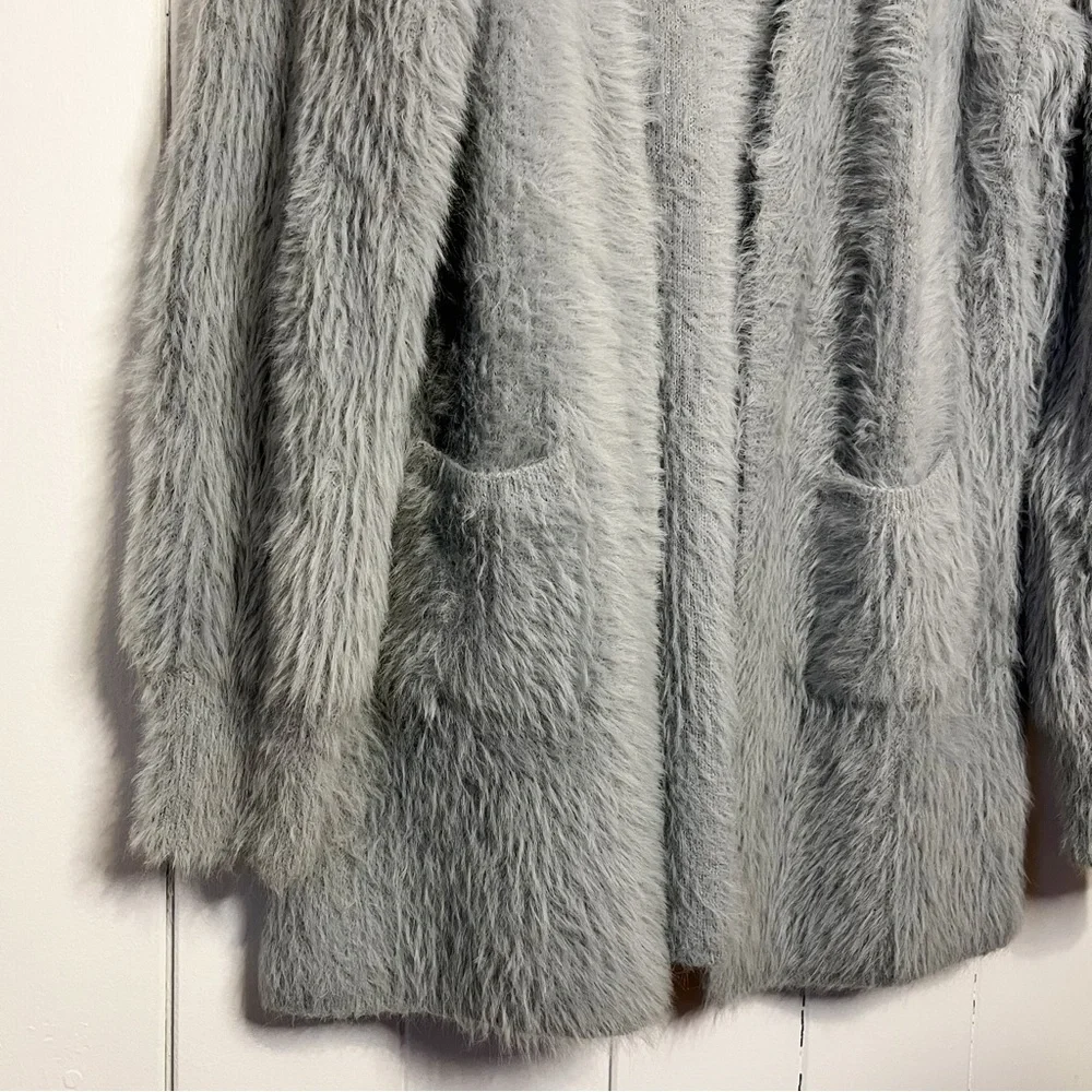 Papillon Fuzzy Light Slate Open Cardigan. Size Medium. - Picture 3 of 9